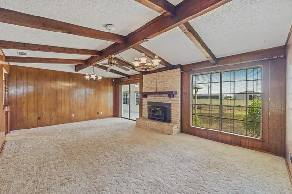 15 Brenda LN, Round Rock, TX 78665
