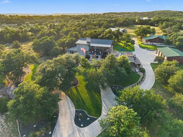 2200 W Fitzhugh RD, Dripping Springs, TX 78620