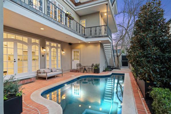 1810 W 35th ST, Austin, TX 78703