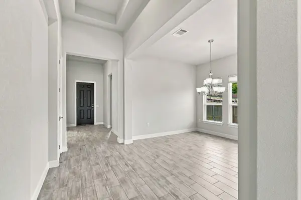 7024 Halesboro DR, Austin, TX 78736