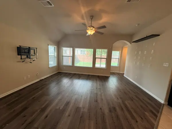 546 Hot Springs VLY, Buda, TX 78610