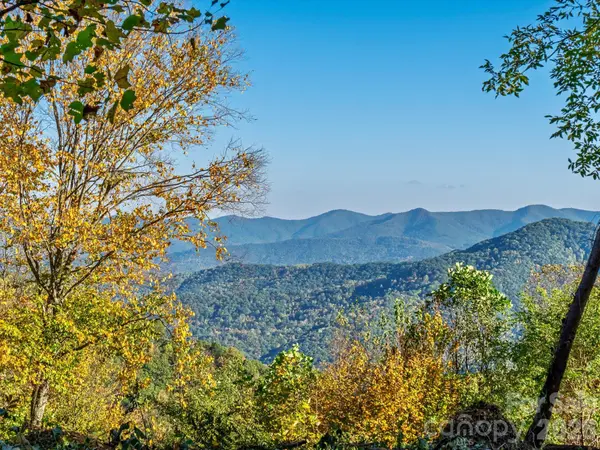 42 High Rock View DR, Canton, NC 28716