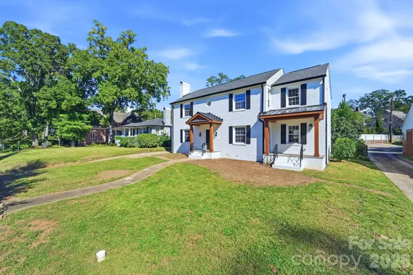 1307 S Kings DR, Charlotte, NC 28207