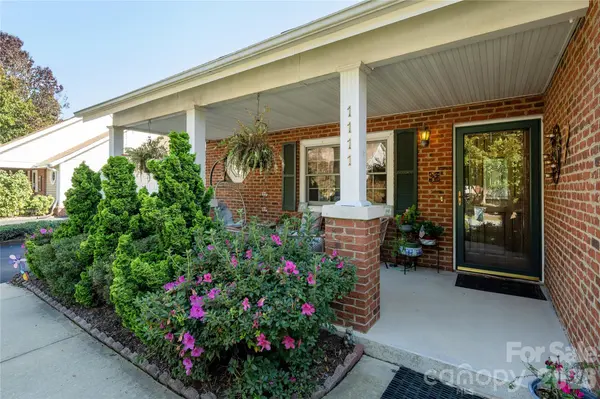 1111 Citation CIR, Hendersonville, NC 28739