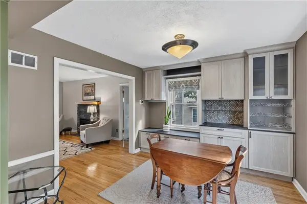 635 E 65th ST, Kansas City, MO 64131
