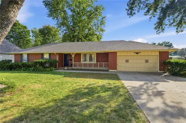 14301 E 44th ST, Independence, MO 64055