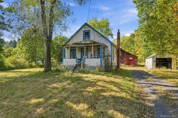 421 Forest RD, Wallkill, NY 12589