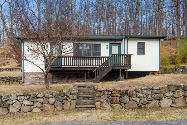 689 S Mountain RD #cottage, New City, NY 10956
