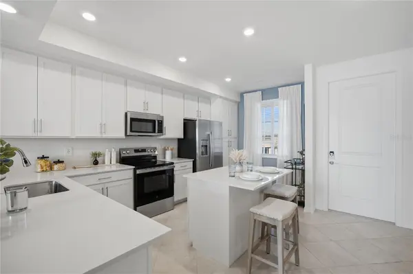 19008 SCALLOP LOOP #105, Lakewood Ranch, FL 34211