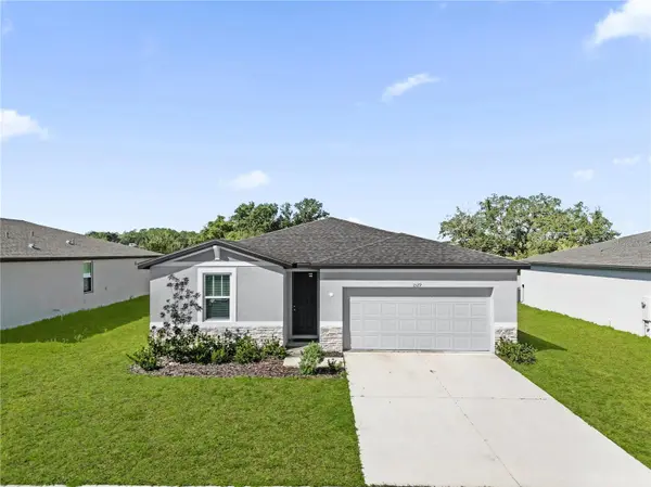 1329 OAK VALLEY DR, Auburndale, FL 33823
