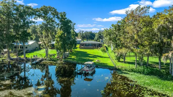 5911 W RIVERBEND RD, Dunnellon, FL 34433