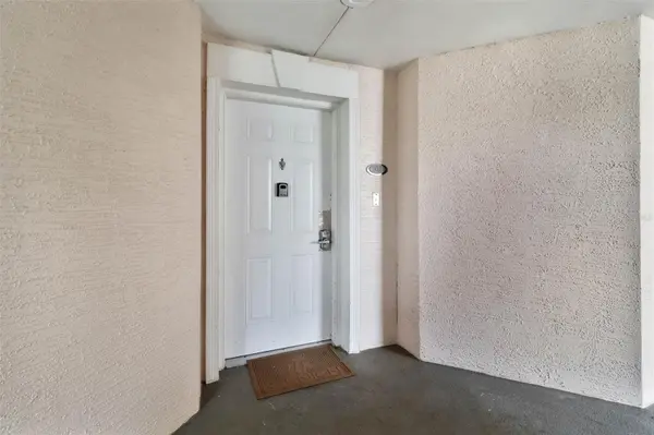 1362 N CENTRE COURT RIDGE DR #302, Kissimmee, FL 34747