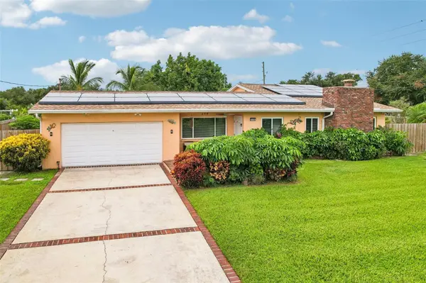 398 COLONY POINT RD S, St Petersburg, FL 33705