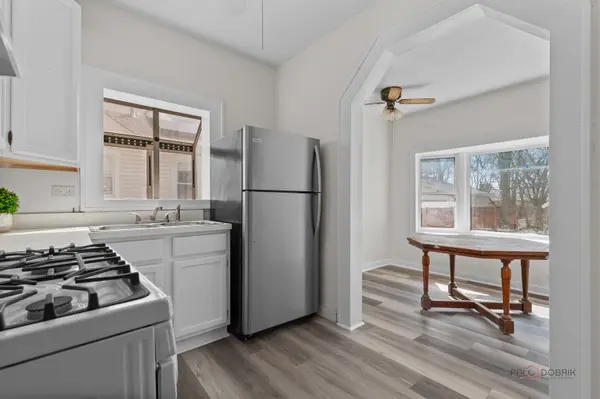 403 E Park ST, Mundelein, IL 60060