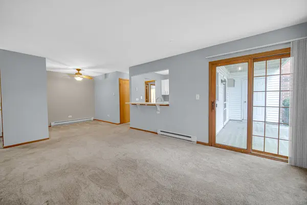 1315 Cunat CT #1D, Lake In The Hills, IL 60156