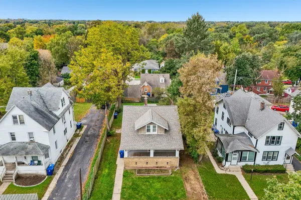 618 Sunderlin ST, Waukegan, IL 60085