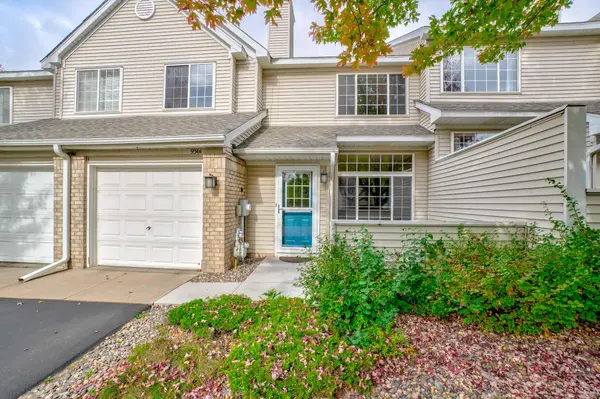 9361 Turnberry Alcove, Woodbury, MN 55125