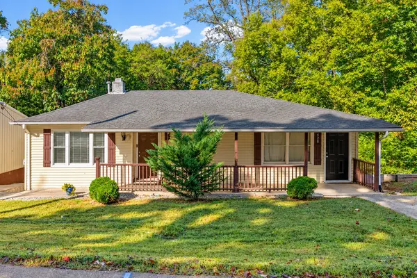 428 Shelby St, Clarksville, TN 37042