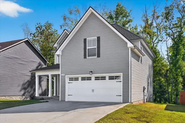 1169 Old Charlotte Trce, Clarksville, TN 37040