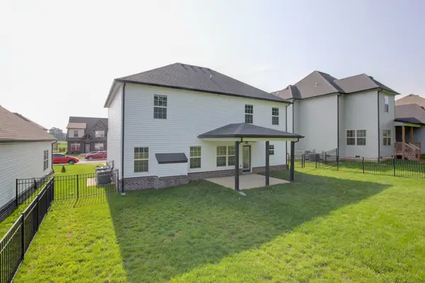 2710 Rafiki Dr, Clarksville, TN 37042