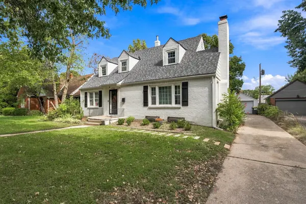 150 N Parkwood, Wichita, KS 67206