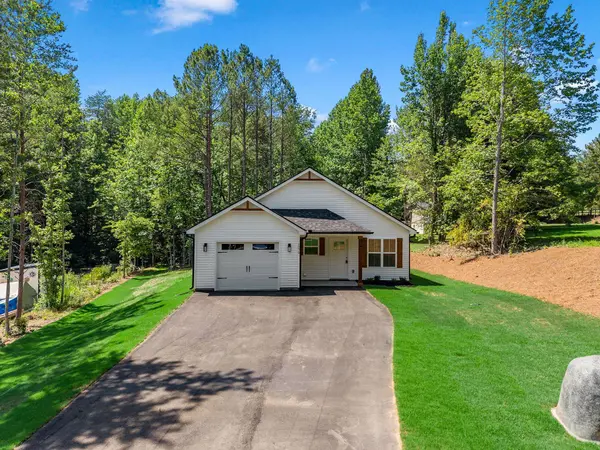 1075 E Prince RD, Landrum, SC 29356
