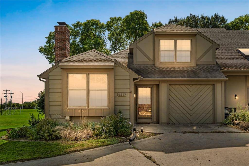 4217 Wimbledon DR, Lawrence, KS 66047