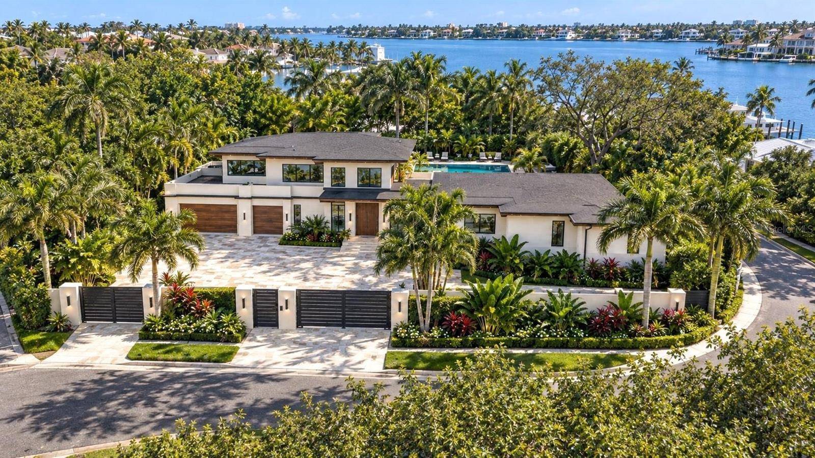 2100 MCCLELLAN Pkwy, Sarasota, FL 34239
