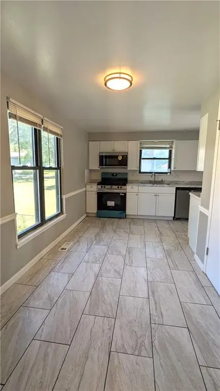 7611 E 100th TER, Kansas City, MO 64134