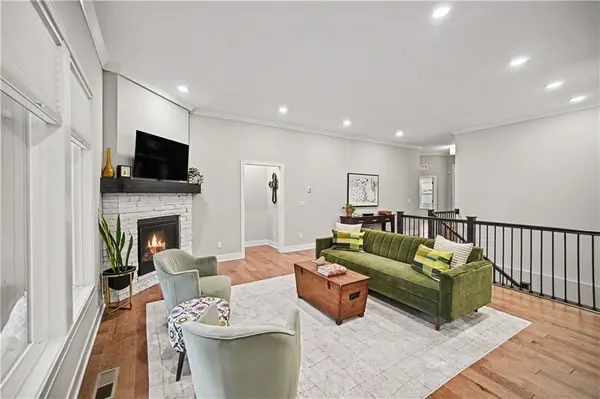 3204 SW Arbor Sound DR, Lee's Summit, MO 64082