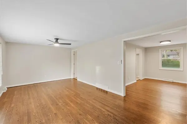 5400 Outlook ST, Mission, KS 66202