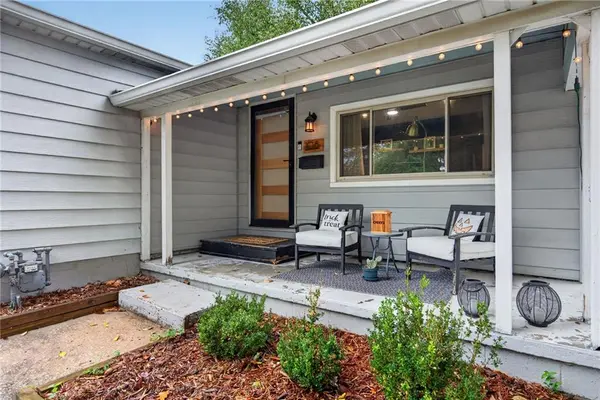 108 E 79th TER, Kansas City, MO 64114