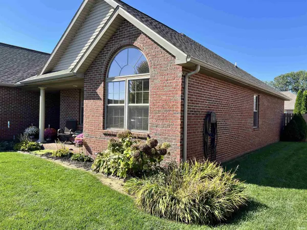 4645 Mansfield DR, Newburgh, IN 47630