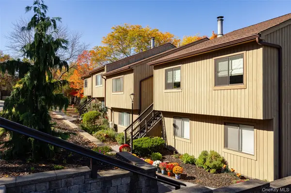 4004 Deer PATH, Poughkeepsie, NY 12603