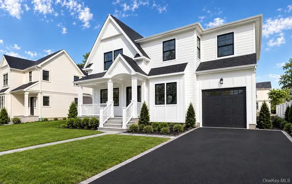 170 San Juan AVE, Albertson, NY 11507