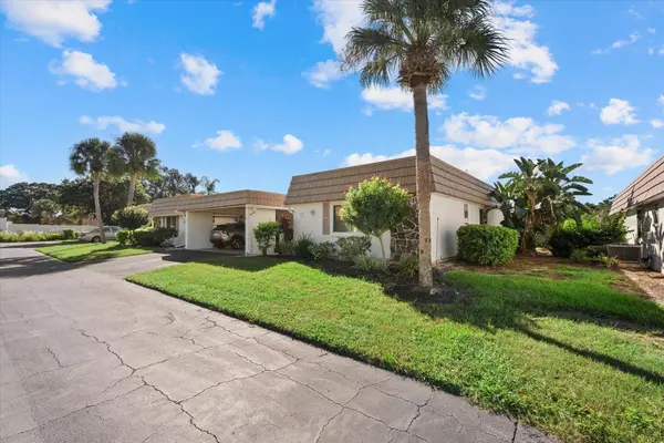 2320 AQUABLUFF PL #V274, Sarasota, FL 34231