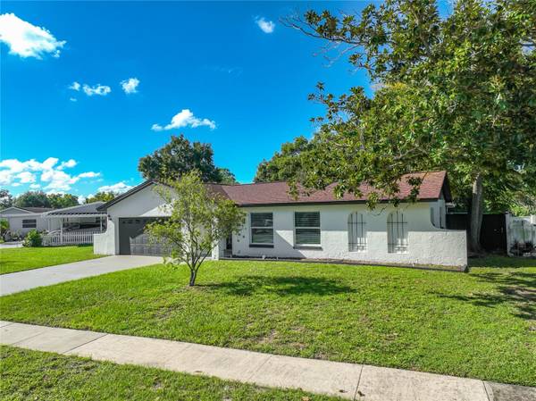 408 MAID OF THE MIST DR, Fern Park, FL 32730