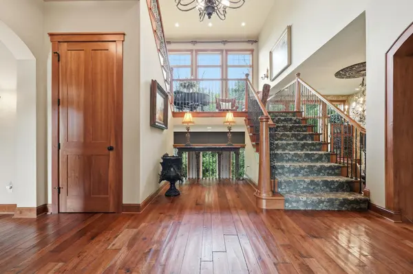 270 North Shore DR W, Orono, MN 55364