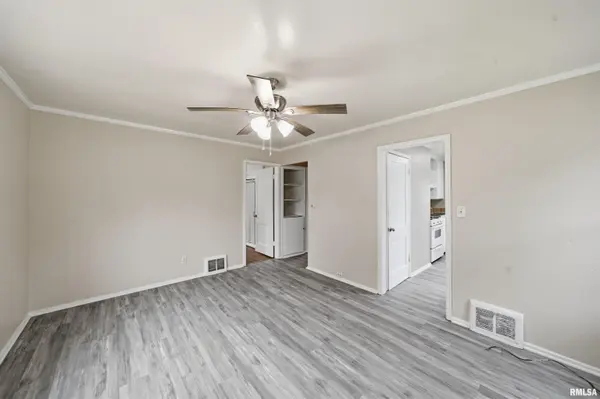 4928 N GLEN ELM DR, Peoria Heights, IL 61616