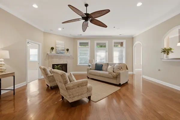 800 Cedarstone Way, Nashville, TN 37214