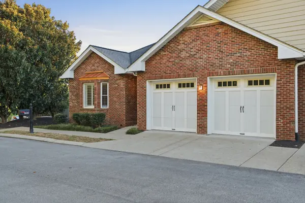 800 Cedarstone Way, Nashville, TN 37214