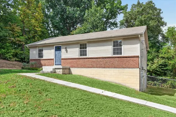 1425 Richmond Pl, Clarksville, TN 37040