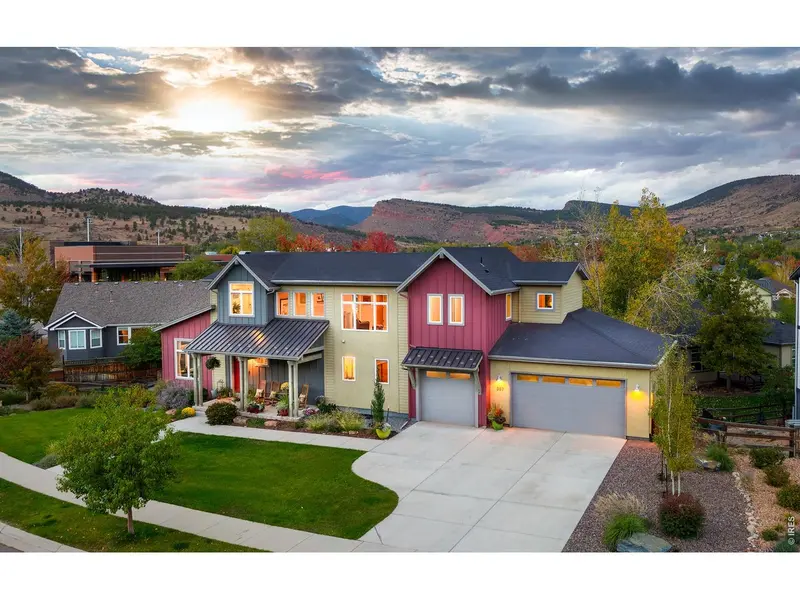 357 McConnell, Lyons, CO 80540