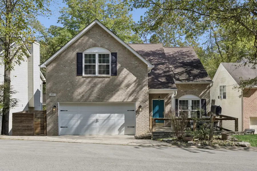 937 S Woodstone Ln, Nashville, TN 37211