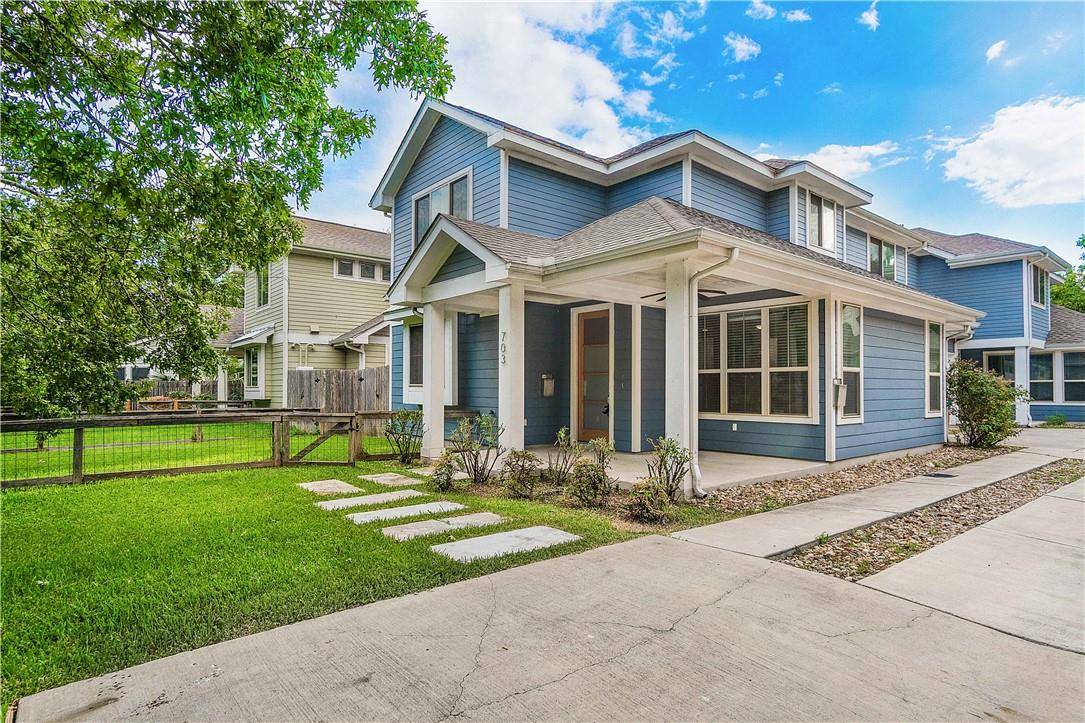 703 E 49th ST #B, Austin, TX 78751