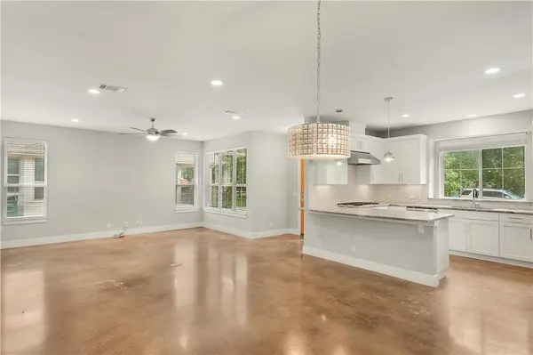 703 E 49th ST #B, Austin, TX 78751