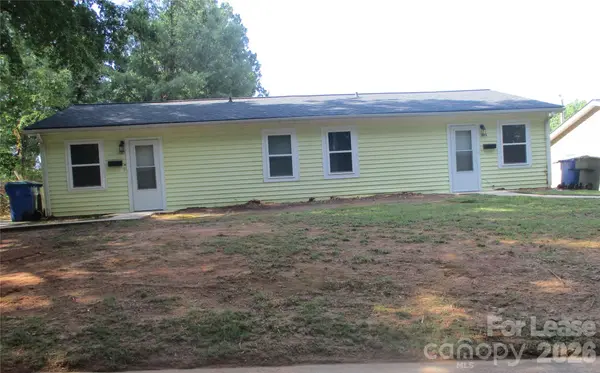 321 Oak Street ST, Mooresville, NC 28115