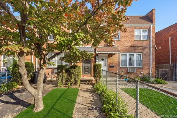 703 Autumn AVE, Brooklyn, NY 11208