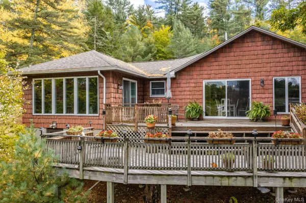 218 Eldred Yulan RD, Yulan, NY 12792