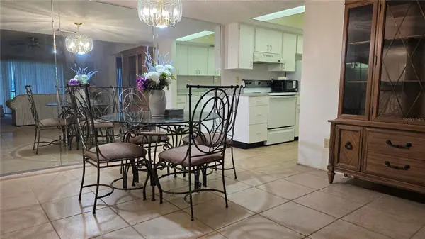 6120 43RD ST W #102B, Bradenton, FL 34210